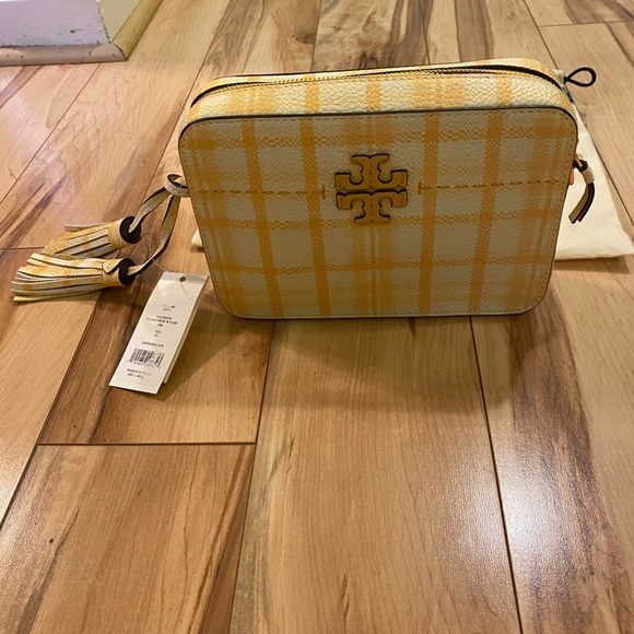 Brand new Tory Burch camera bag. None smoking house. - Picture 3 of 12